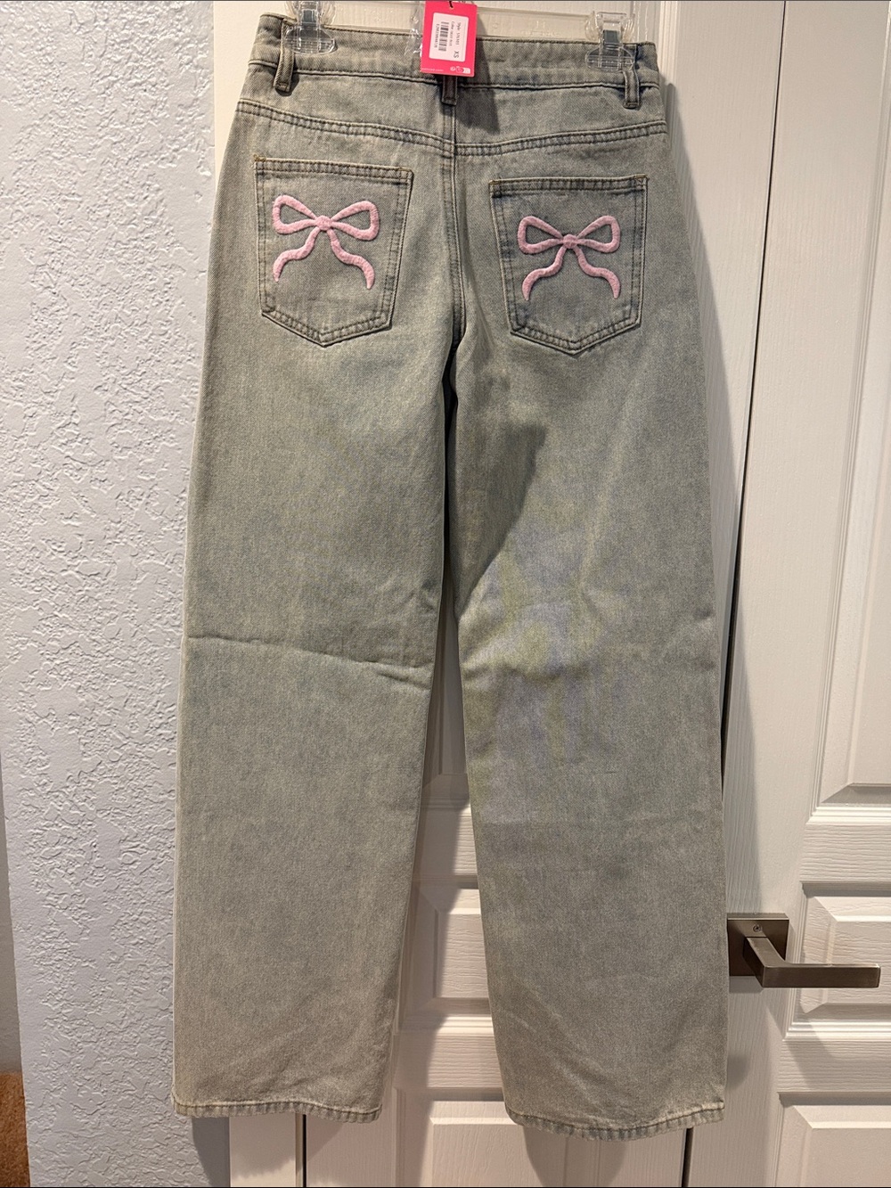 Edikted Gray Wide-Leg Jeans with Pink Embroidered Bows